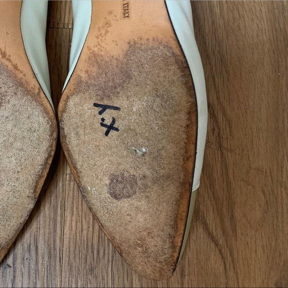 Vintage Salvatore Ferragamo Cap Toe Pumps - Picture 12 of 12